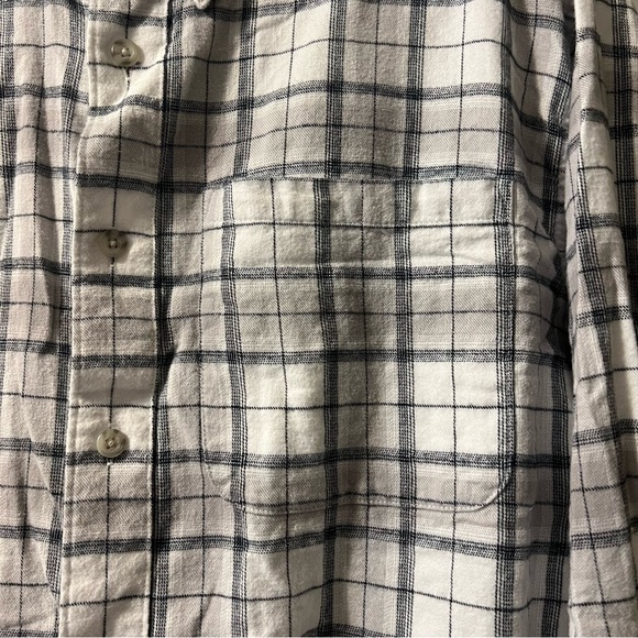 Cabela’s Grey Flannel Button Down Shirt L - Picture 5 of 7